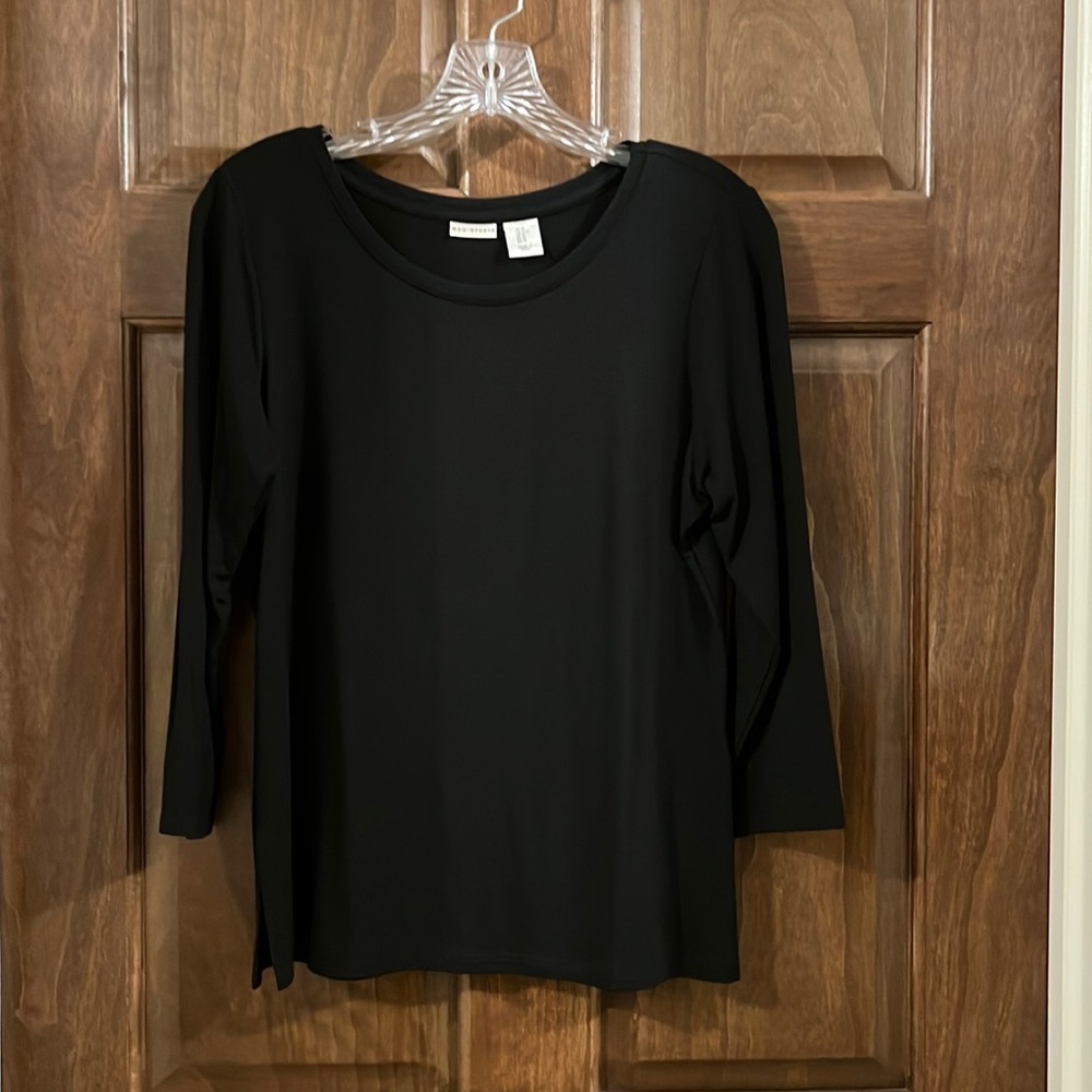 Max Studio black top